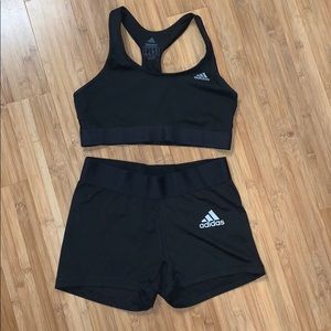 Adidas black tech fit set, size M